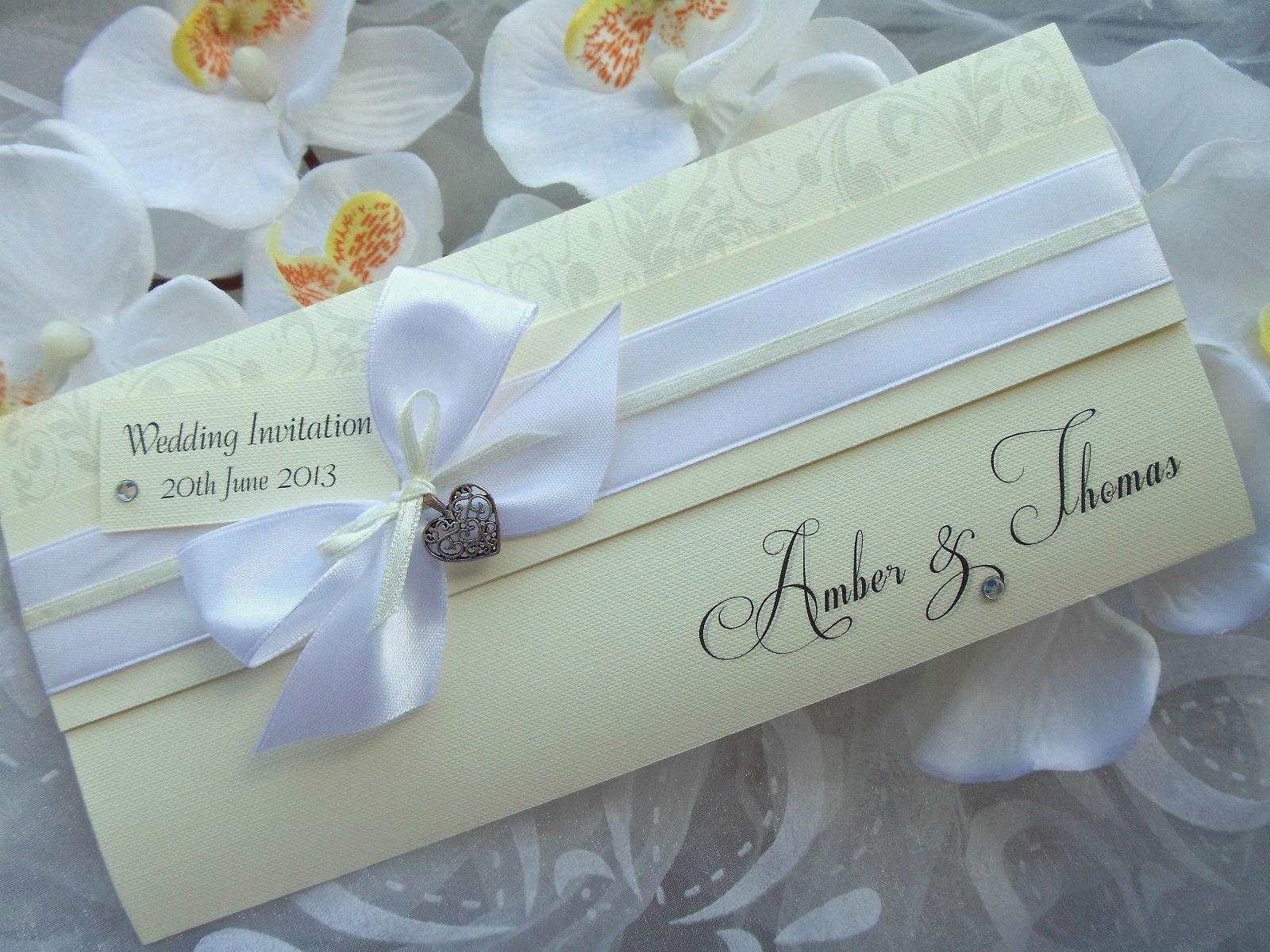Unique design: WEDDING CARD INVITATION IDEAS