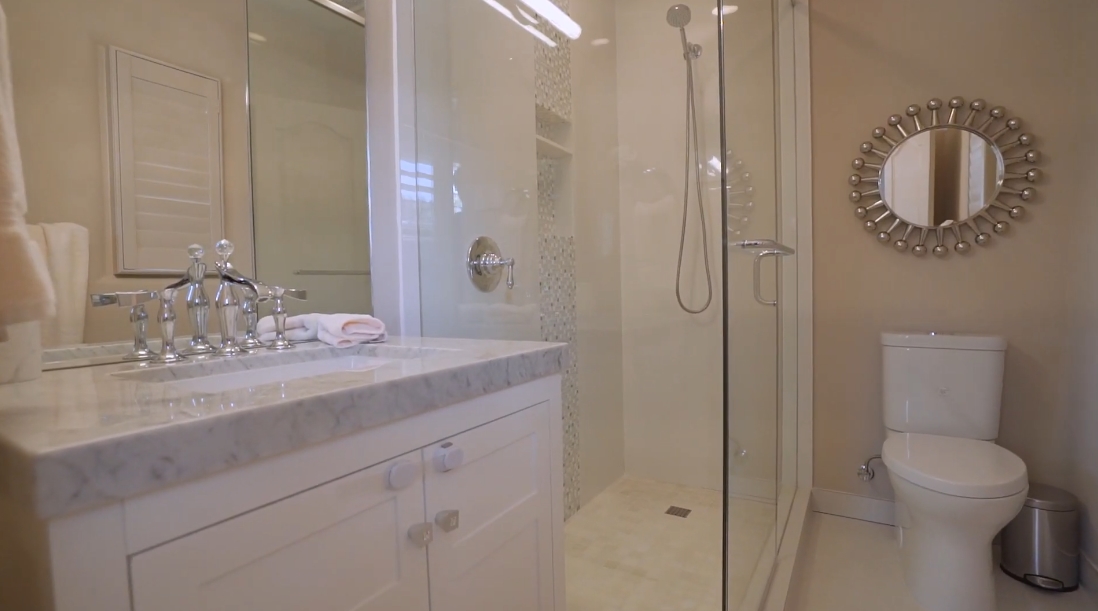 42 Interior Design Photos vs. 501 Riviera Isle Dr, Fort Lauderdale, FL