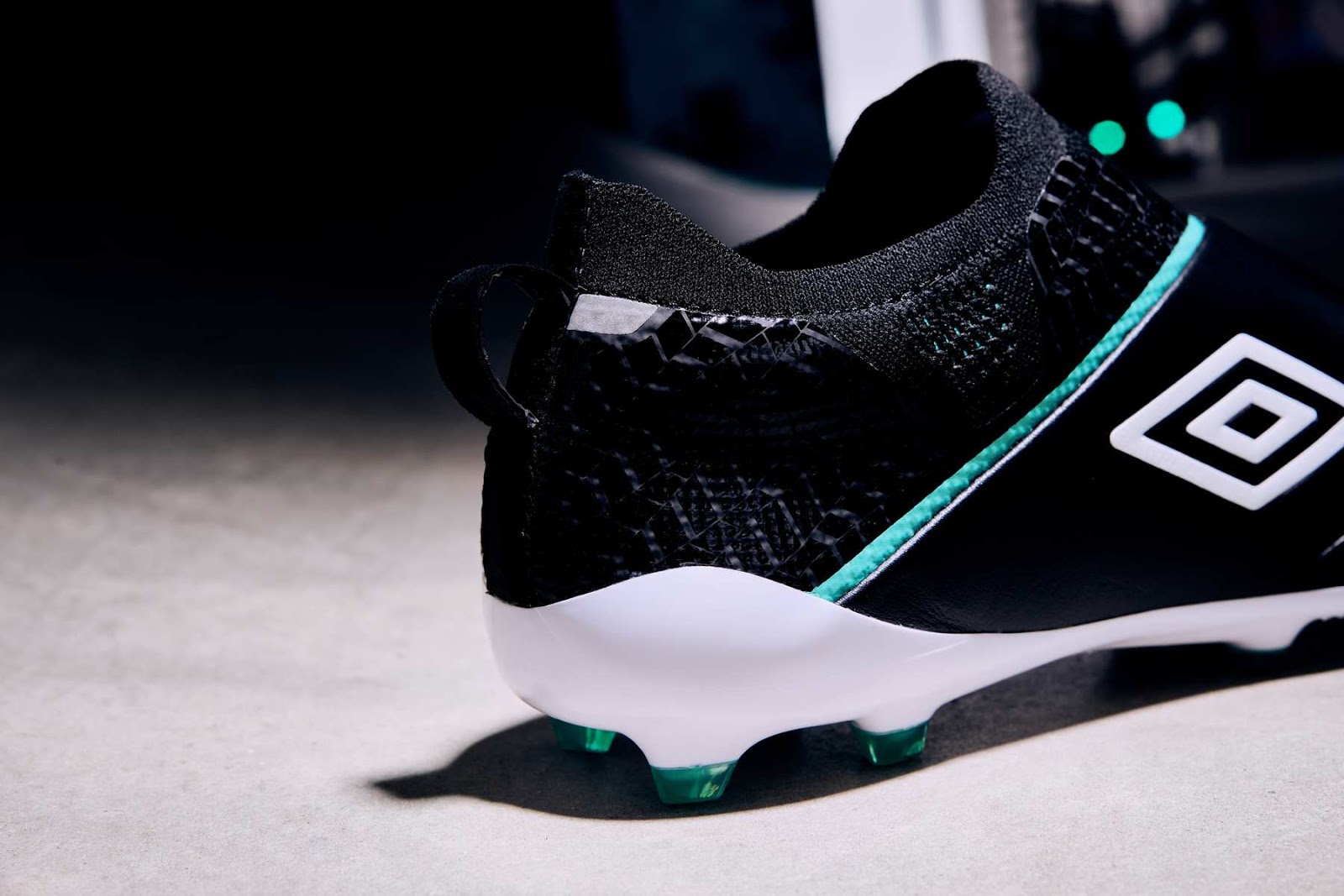 umbro laceless