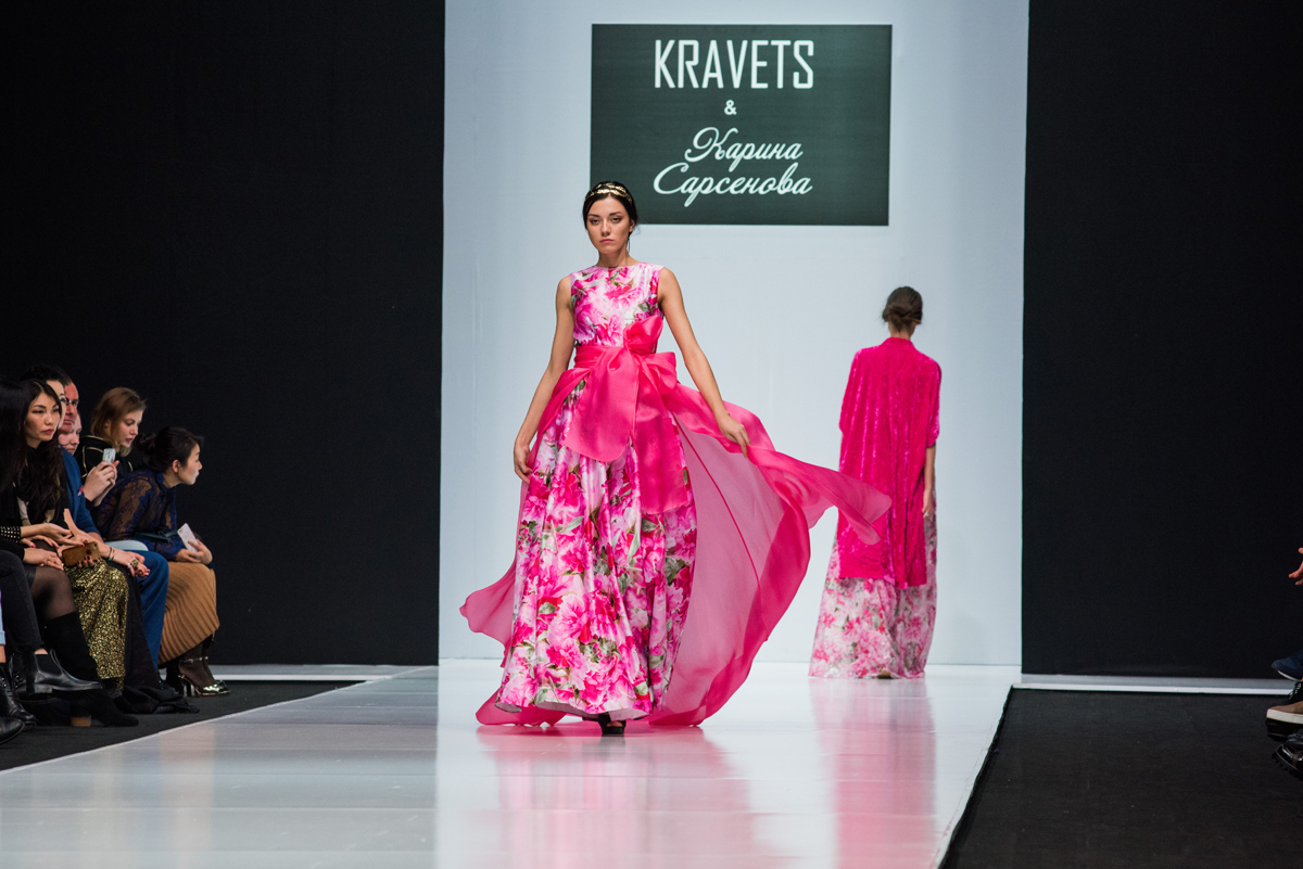 подиум москва. Podium москва. площадка для модного показа. подиум москва. подиум москва.