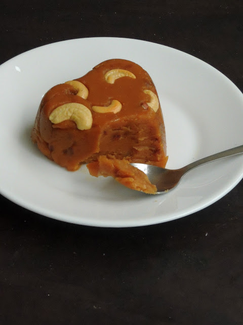 Besan ka halwa