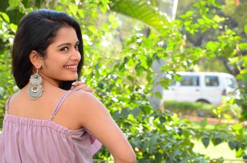 Priyanka Jain at Chalte Chalte Teaser Launch