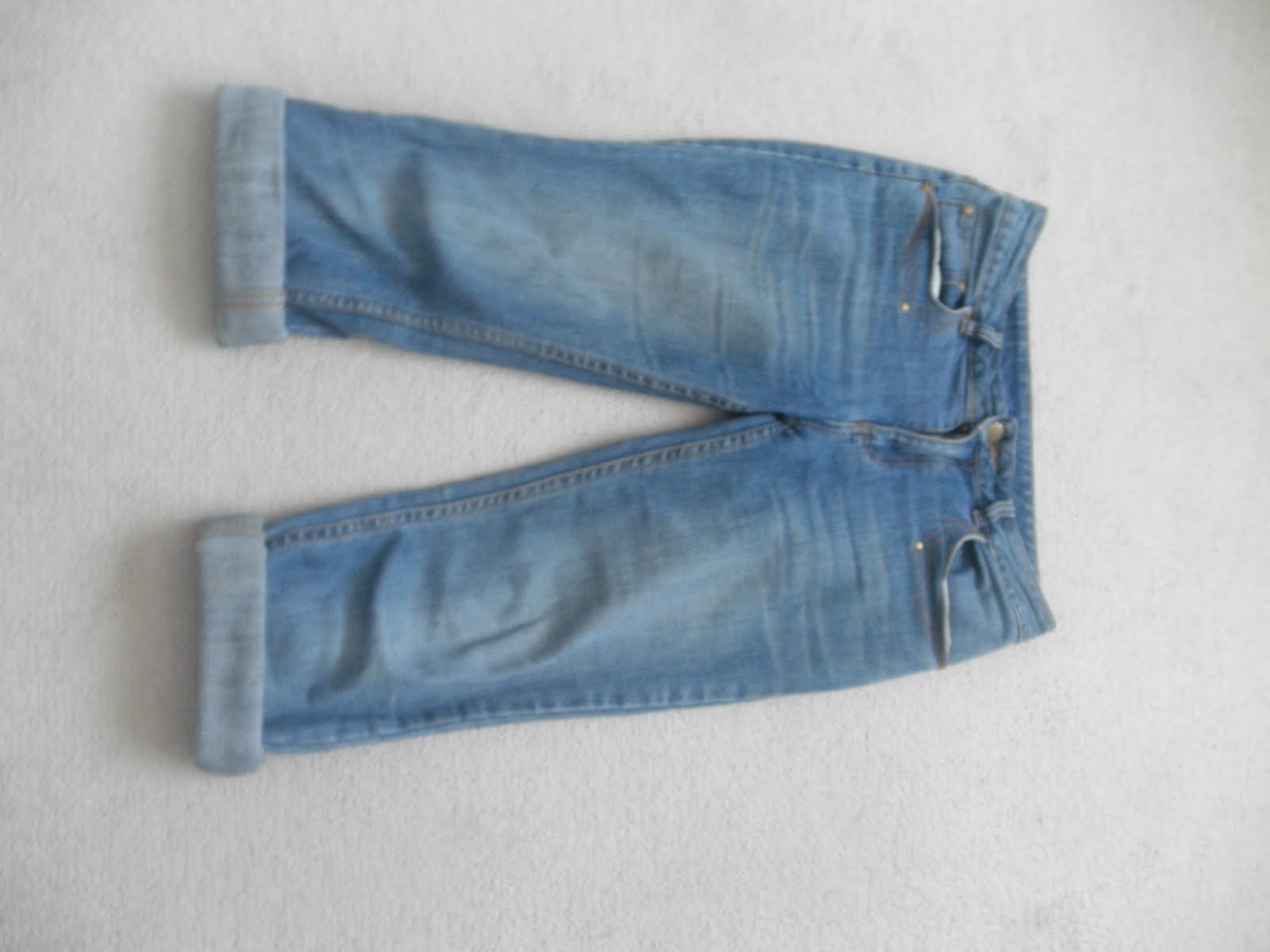 TheBritishFashionista..x Fashion Blog: Three Quarter Length Jeans