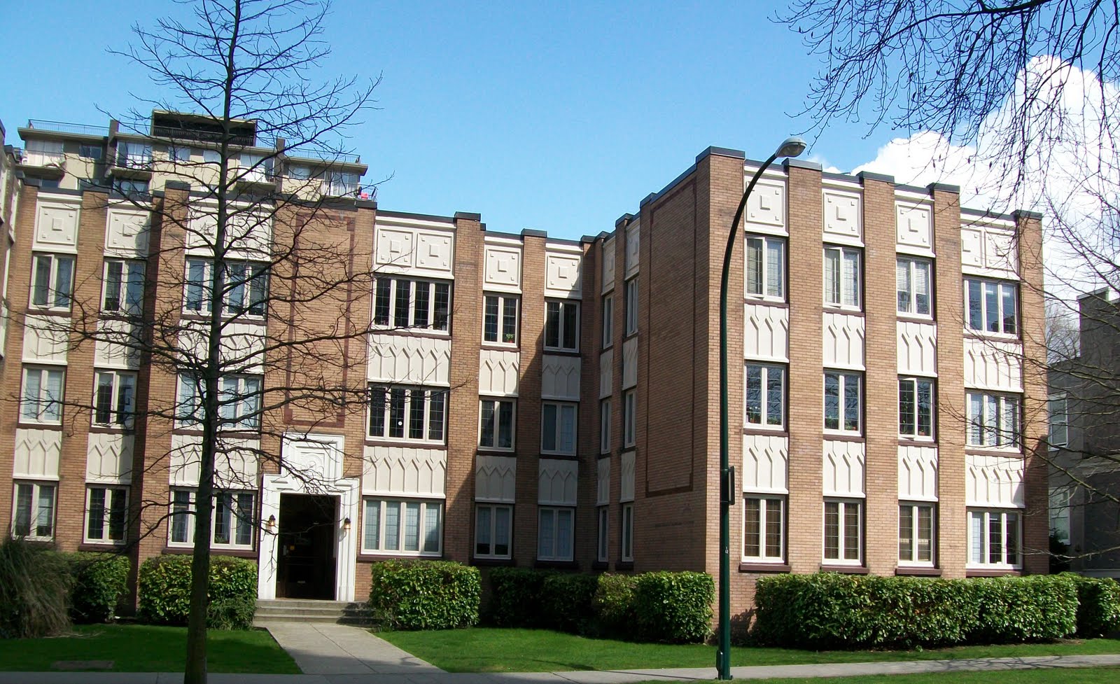 Vancouver Voyager Heritage Apartments