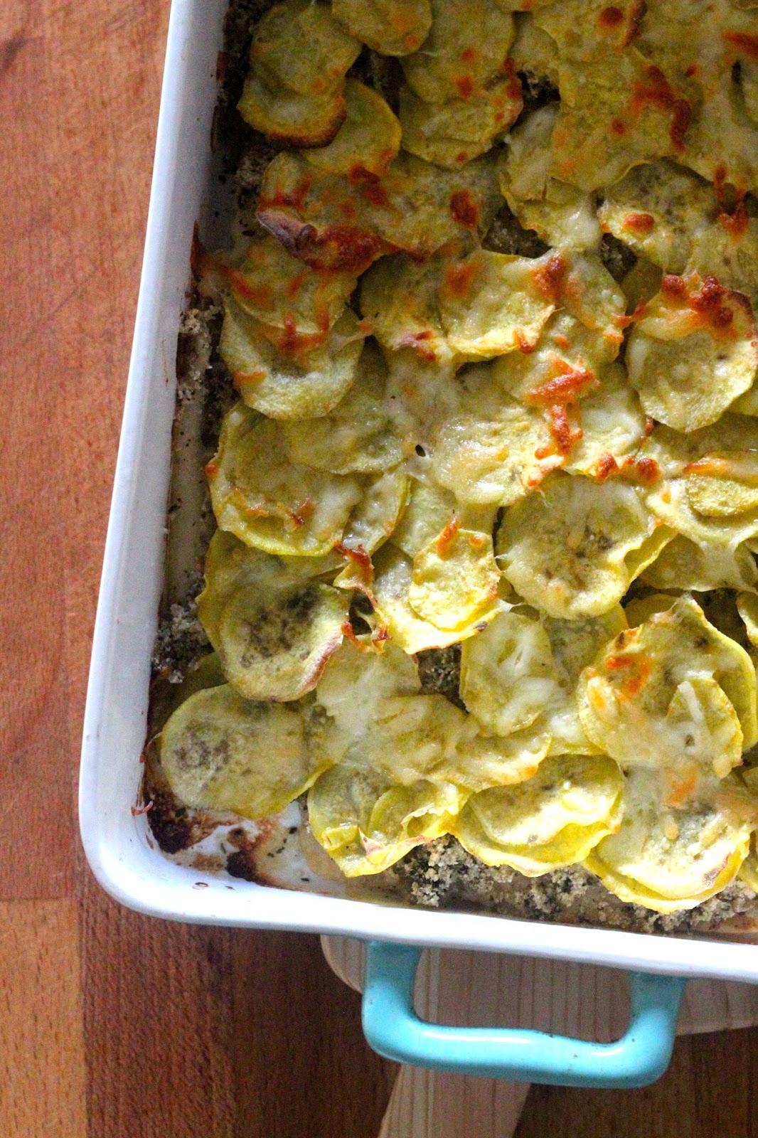 Filetes no Forno com Crosta de pão ralado ervas e Batata Crocante