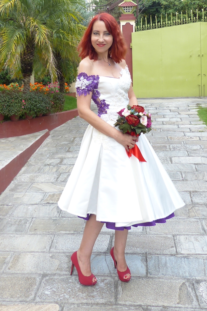 Local style: Wedding dress with a twist