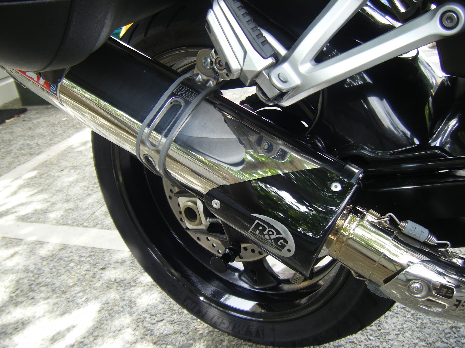 一番の DELKEVICスリップオンマフラー Bandit1250 バンディット1250