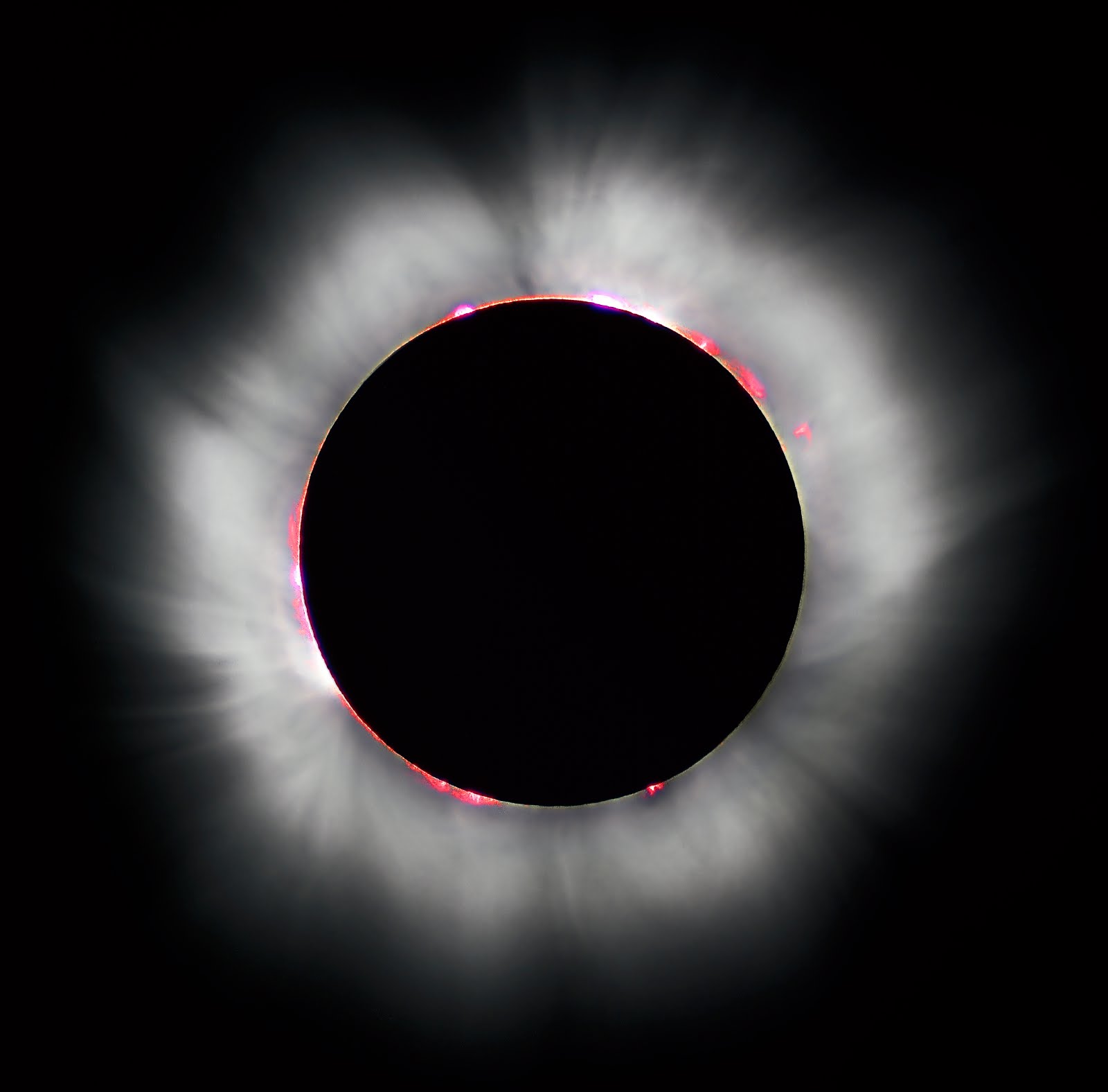 Total Solar Eclipse November 2012 - AstroMadness.com