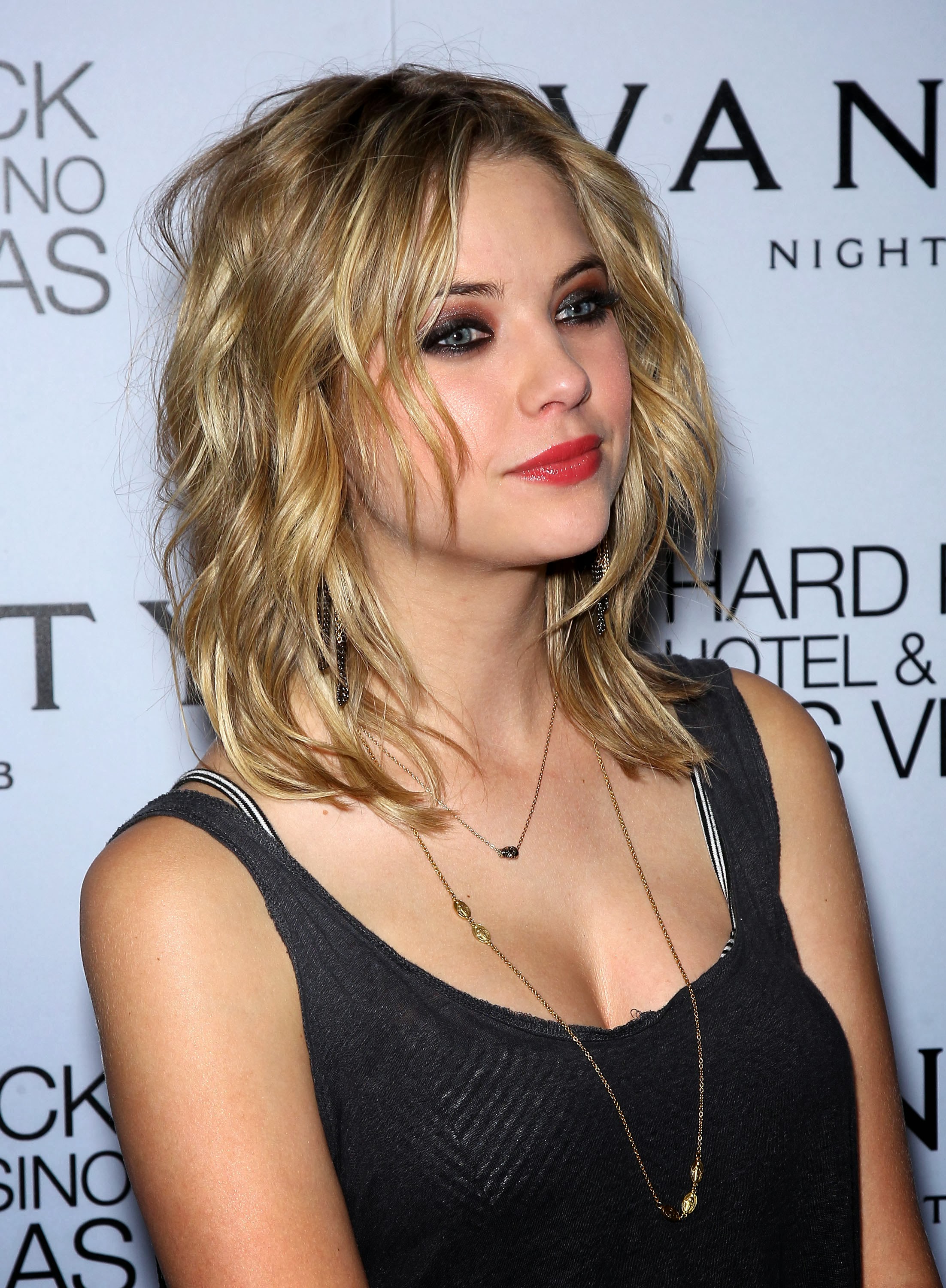 Ashley Nude Photos 30