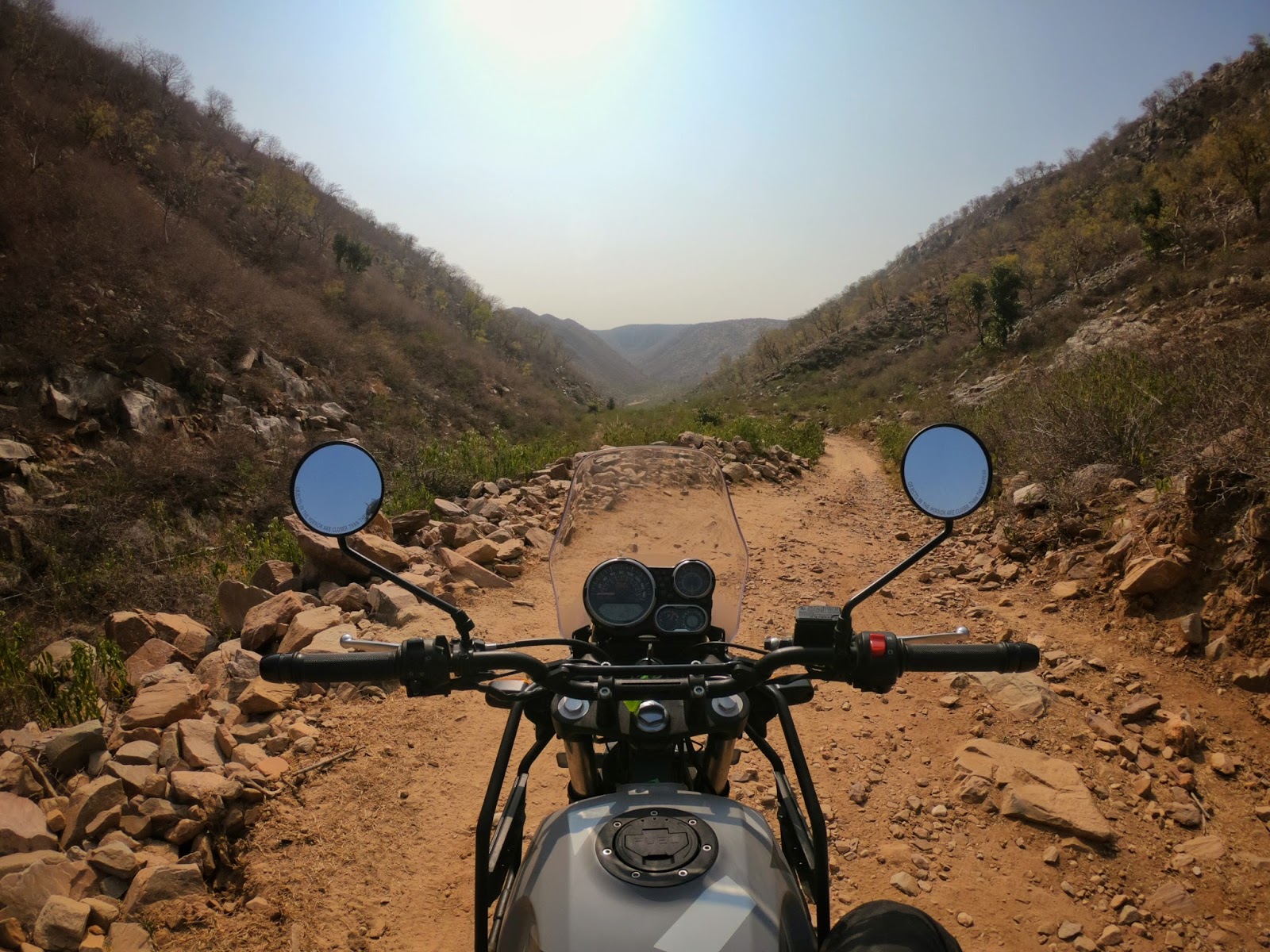 A Time To Ride Riding The Himalayan Sleet In Jaipur