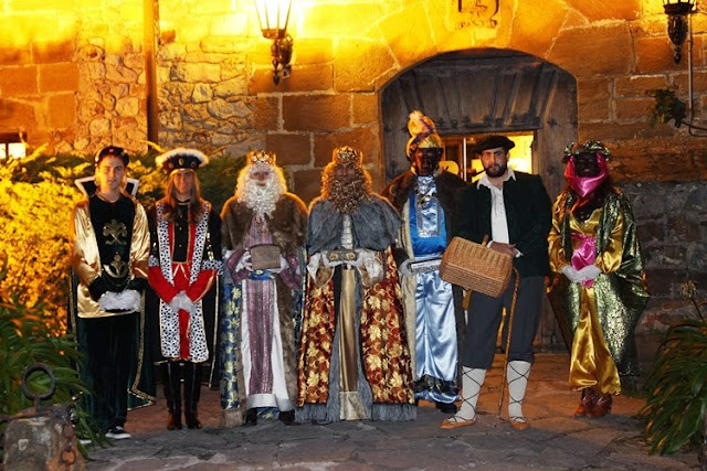 Olentzero y los Reyes Magos en Petronor