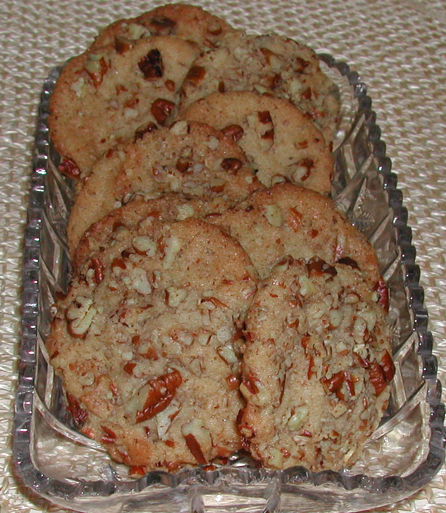 The Iowa Housewife Butter Pecan Cookies