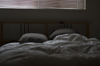 ¿Por qué es importante poner una Sabanas arriba del colchón?