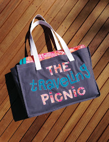 Oh. THAT Annelie...: DIY Project: The Traveling Picnic Quilt in a Tote