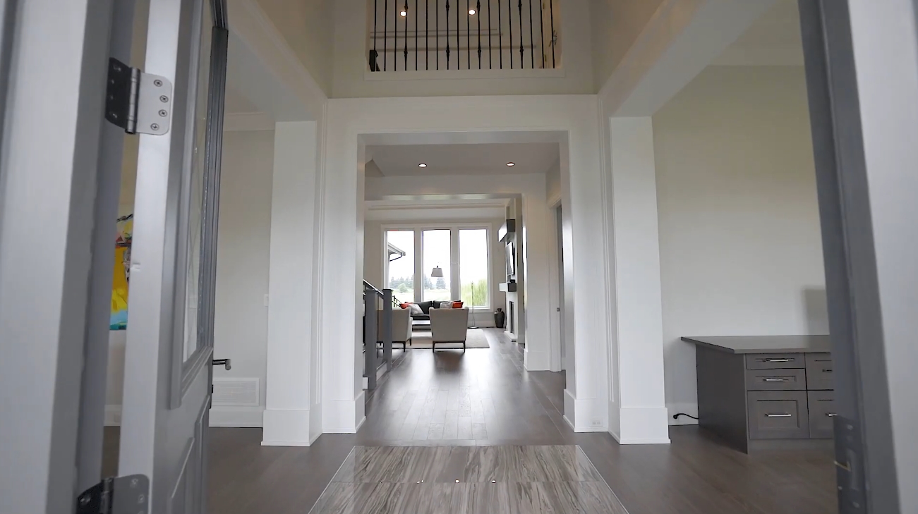 36 Photos vs. 15911 39A Avenue, South Surrey, BC - Sotheby's International Realty Canada - Luxury Home & Interior Design Video Tour
