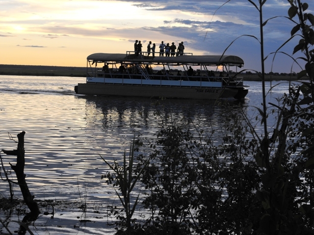 Turbo Glass: Cruise boats in Africa