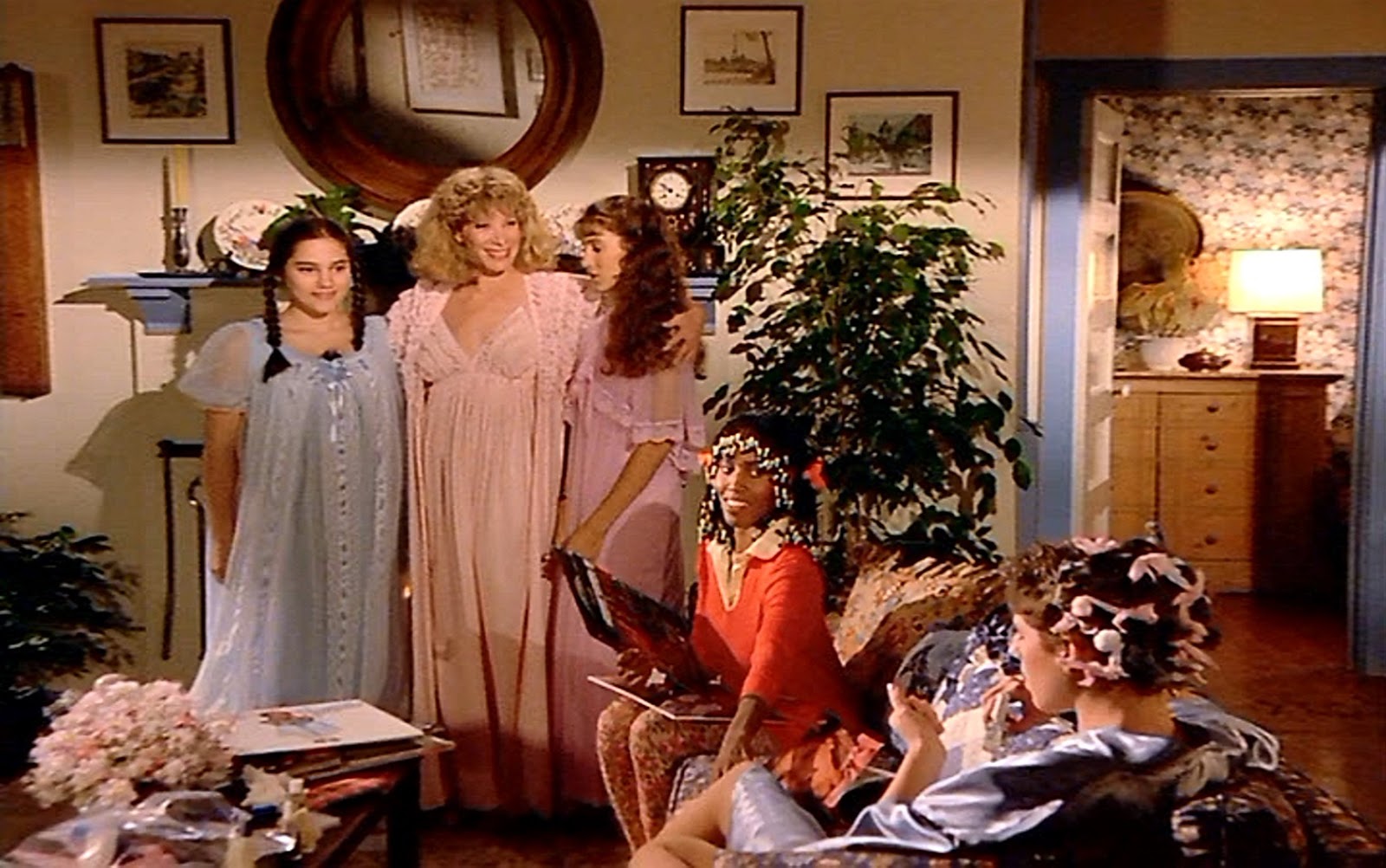 Holiday Film Reviews: Square Pegs: "Halloween XII"