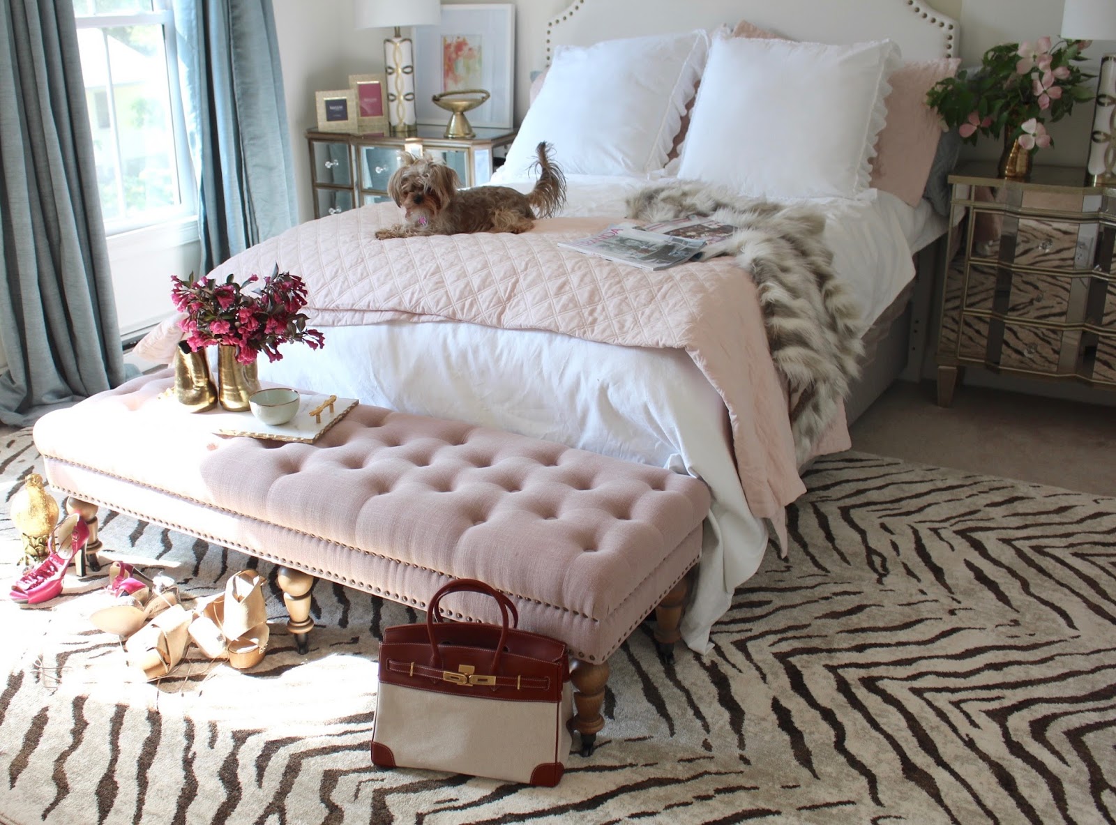 Pink And Gold Bedroom Decor / Plenty of pink & gold nursery inspiration