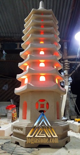 Lampu pagoda