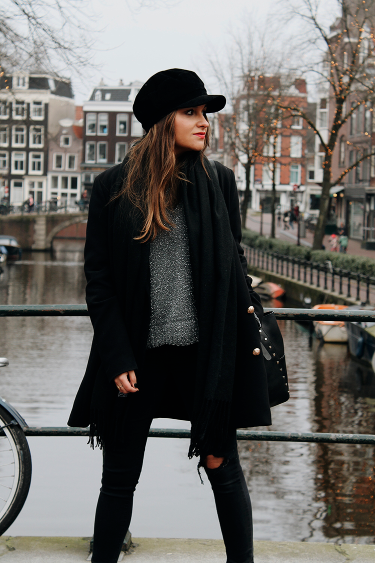 outfit total black Amsterdam