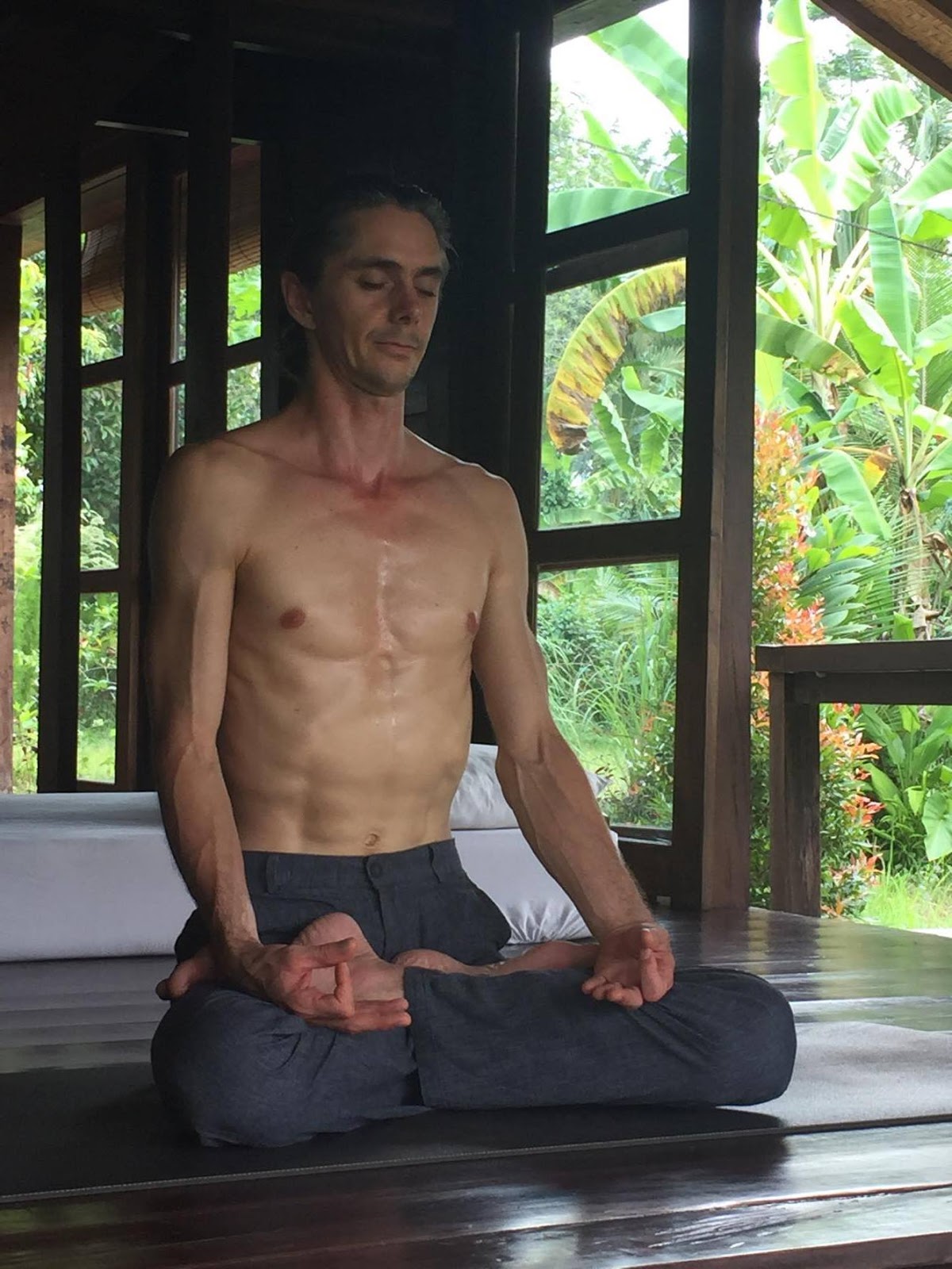 Aggregate more than 156 mens yoga pants australia super hot in.eteachers