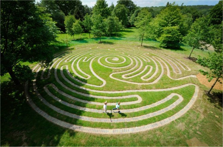 how to build a labyrinth