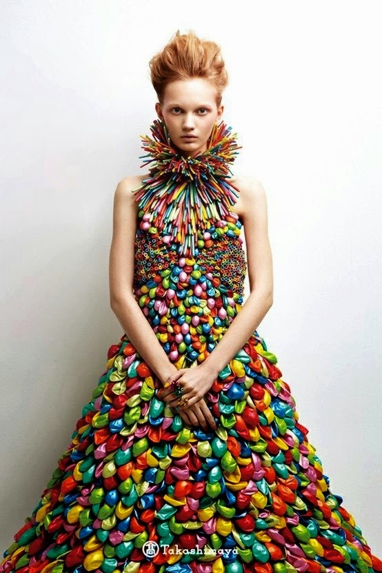 Vestido de globos de colores