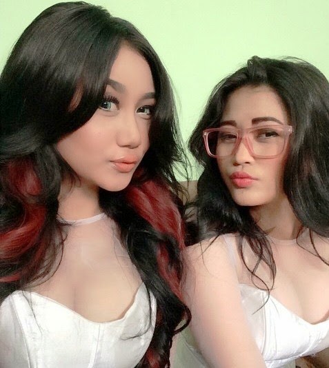 Koleksi Foto-foto Hot dan Seksi Ovi Sovianti Duo Serigala (4) | Naviri