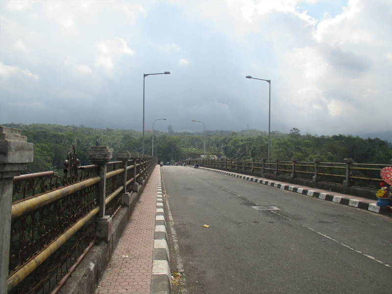 Objek Wisata Jembatan Tukad Bangkung