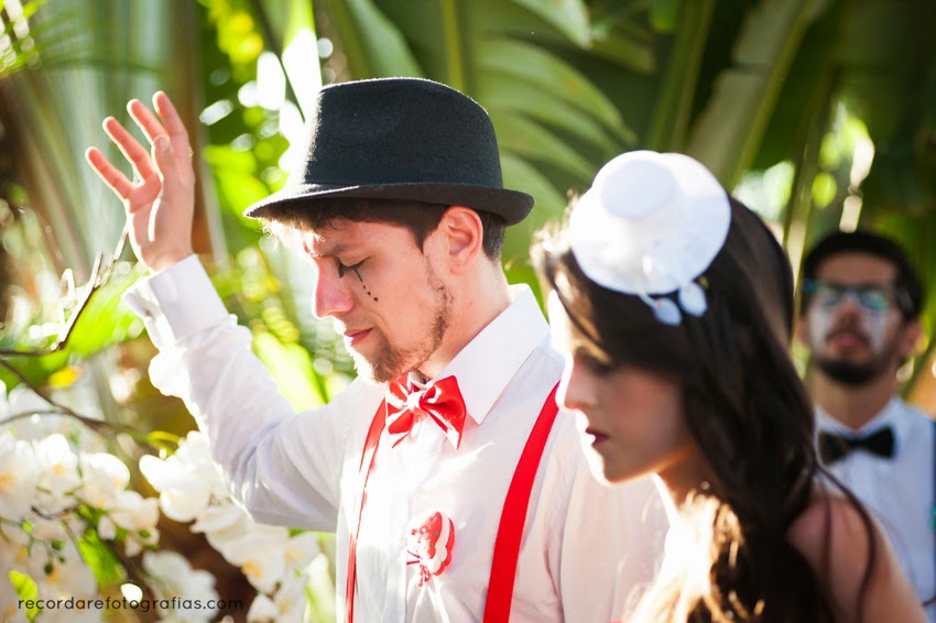 blog-casamento-magico-layane-andre-noivos-orando casamento-magico-layane-andre-noivos-orando