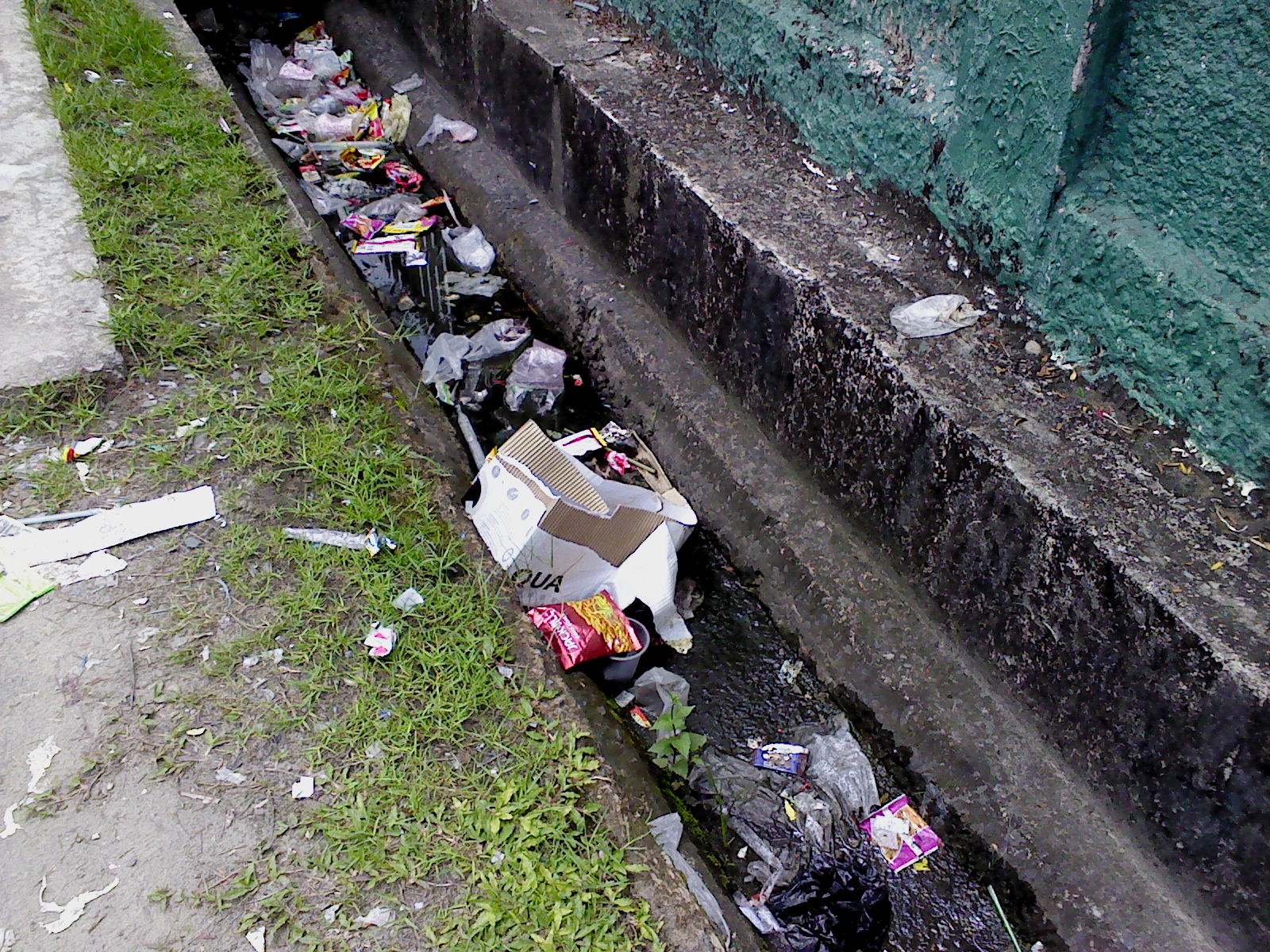 Kelas Sains Cikgu Azmi: Tempat Membuang Sampah Masyarakat Malaysia