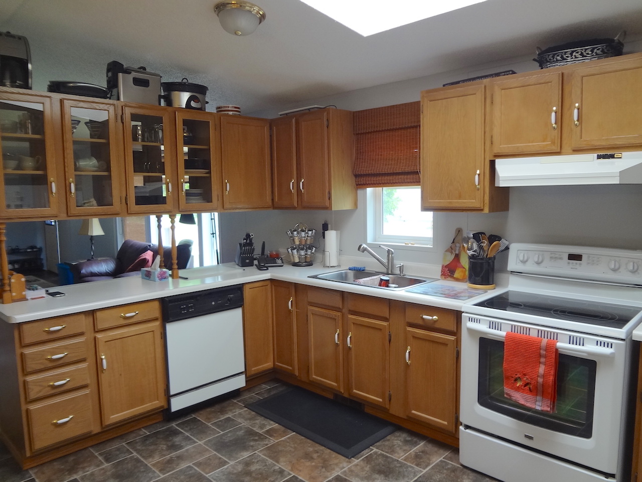 ROYAL LEPAGE Carman 11 Irwin Drive, Carman MB