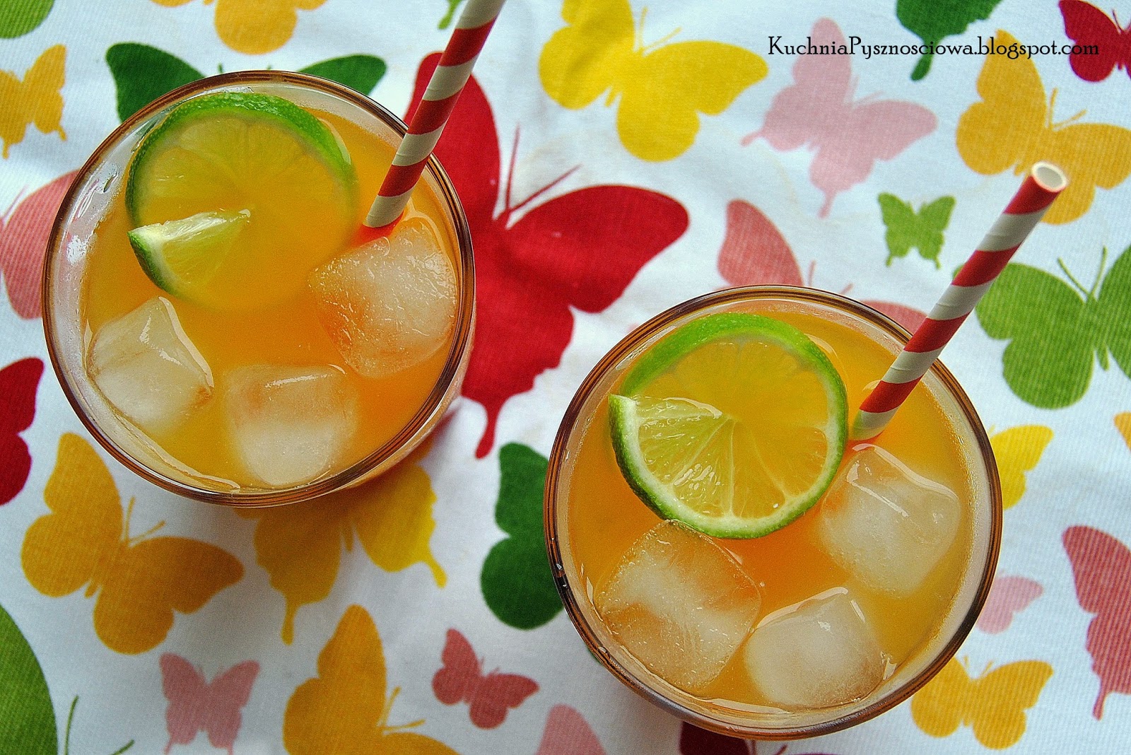 260. Drink z wódką i sokiem z mango, egzotyczny sposób na celebrowanie spotkań