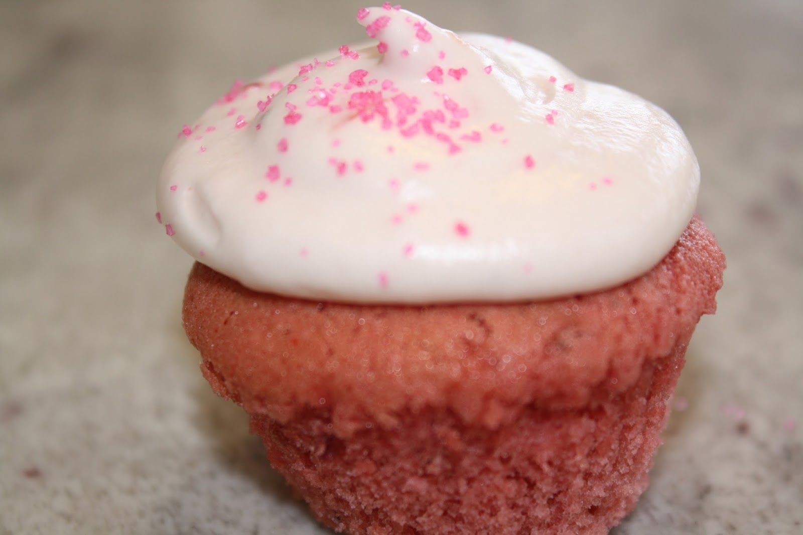 Gluten Free Strawberry Cupcakes - Kimberly's Gluten-Free Kitchen