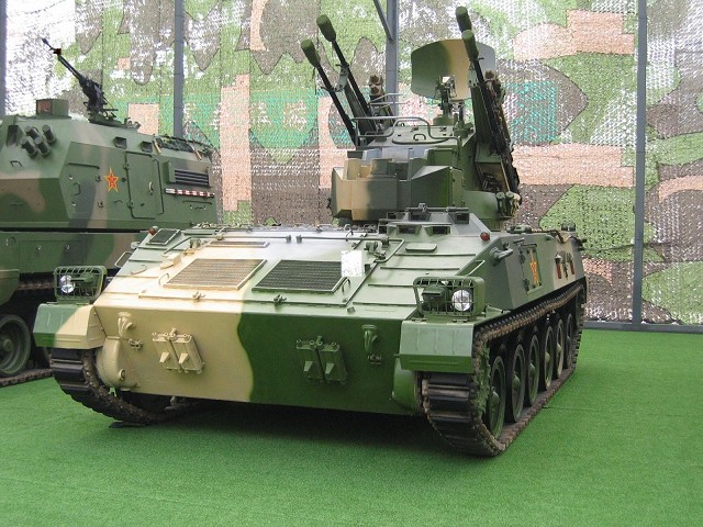 PGZ-04A_PGZ95_self-propelled_gun_missile_anti-aircraft_air_defense_system_China_Chinese_Army_PLA_640%2BPGZ95%2Bself-propelled%2Banti-aircraft%2Bartillery%2B4.jpg