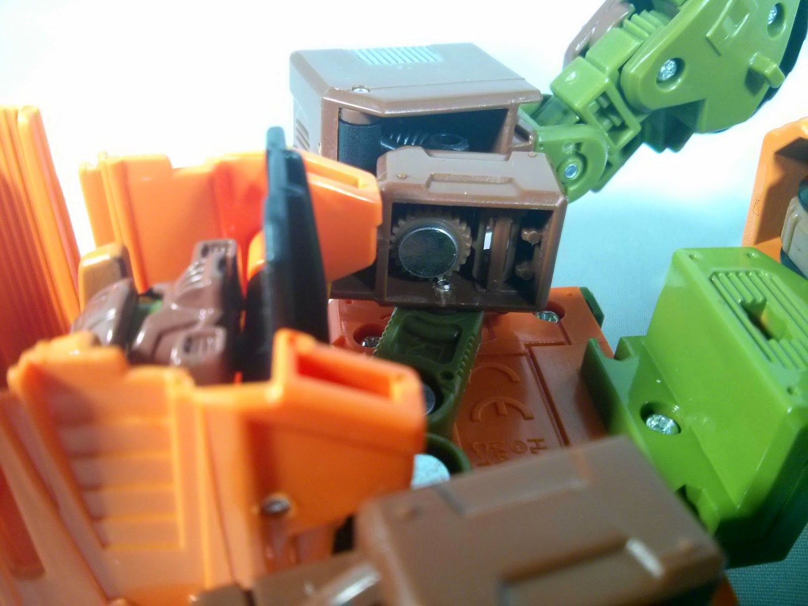 transformers generations roadbuster qc break