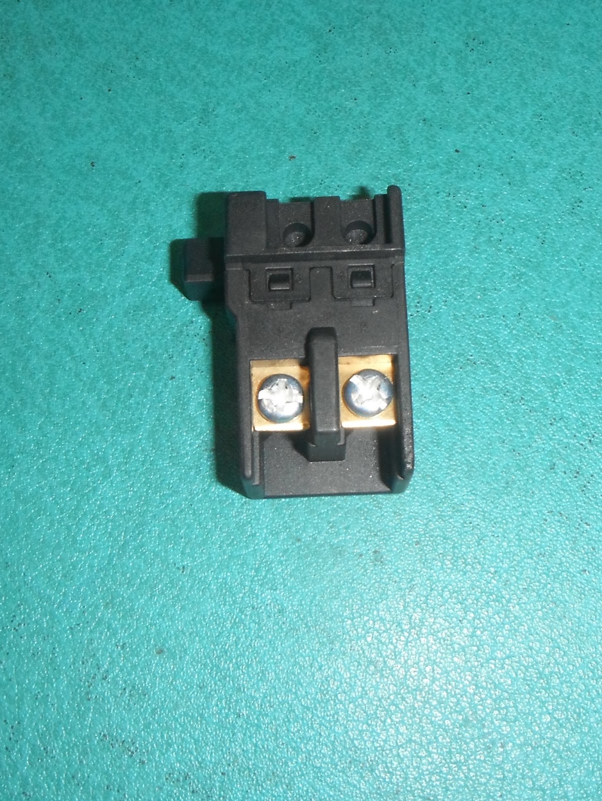 สวิทย์ KANTO - บริษัท กิมเซ้งฮาร์ดแวร์ จำกัด