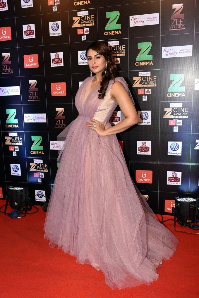 Indian Model Huma Qureshi At Zee Cine Awards 2017