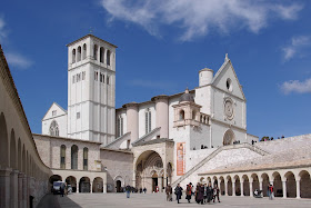 The Basilica as seen from Piazza Inferiore