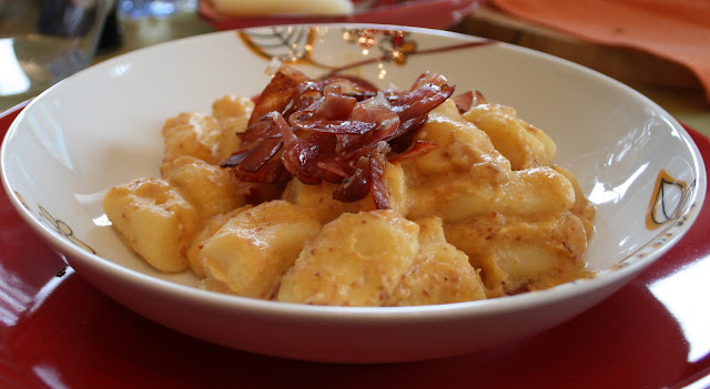 Il cucchiaino di Milù: Gnocchi con crema di zucca e speck