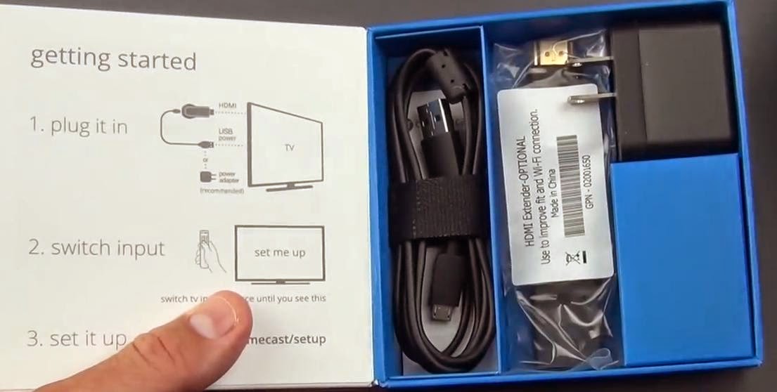 Google Chromecast in box.