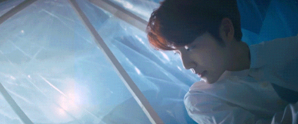 최대 리즈찍고 시작부터 비주얼 폭격하는 남돌.jpgif | 인스티즈