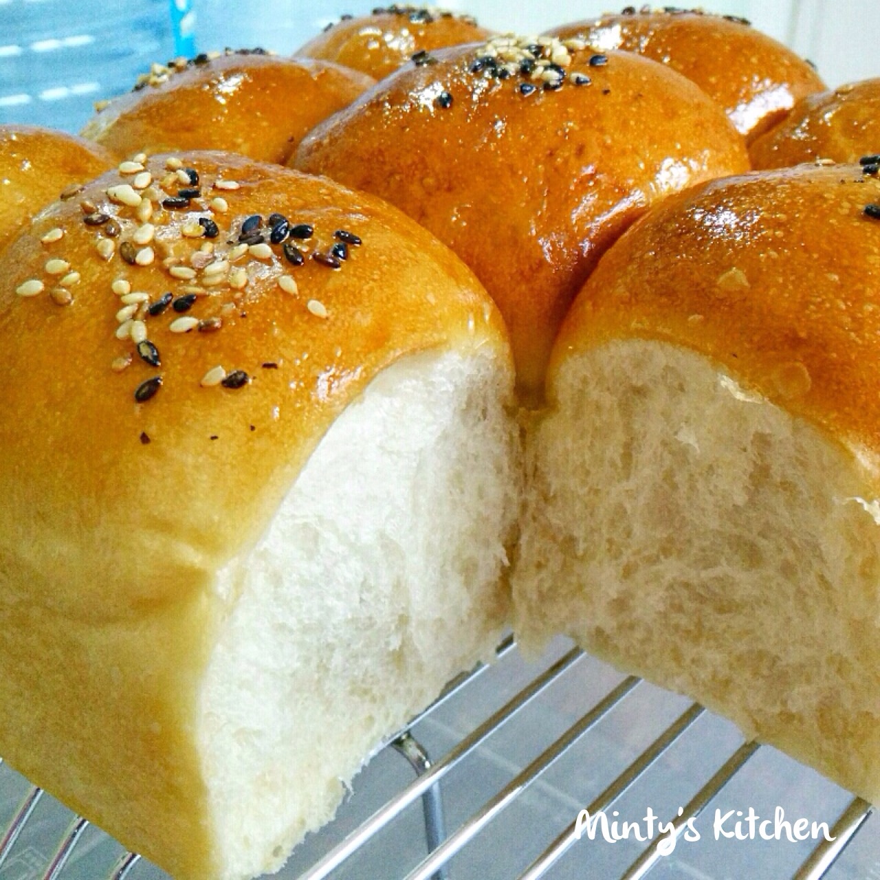 Minty's Kitchen Sweet Corn Buns