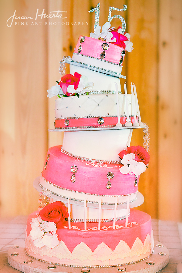 Quinceaneras' Cakes Tortas con flores para quinceaneras