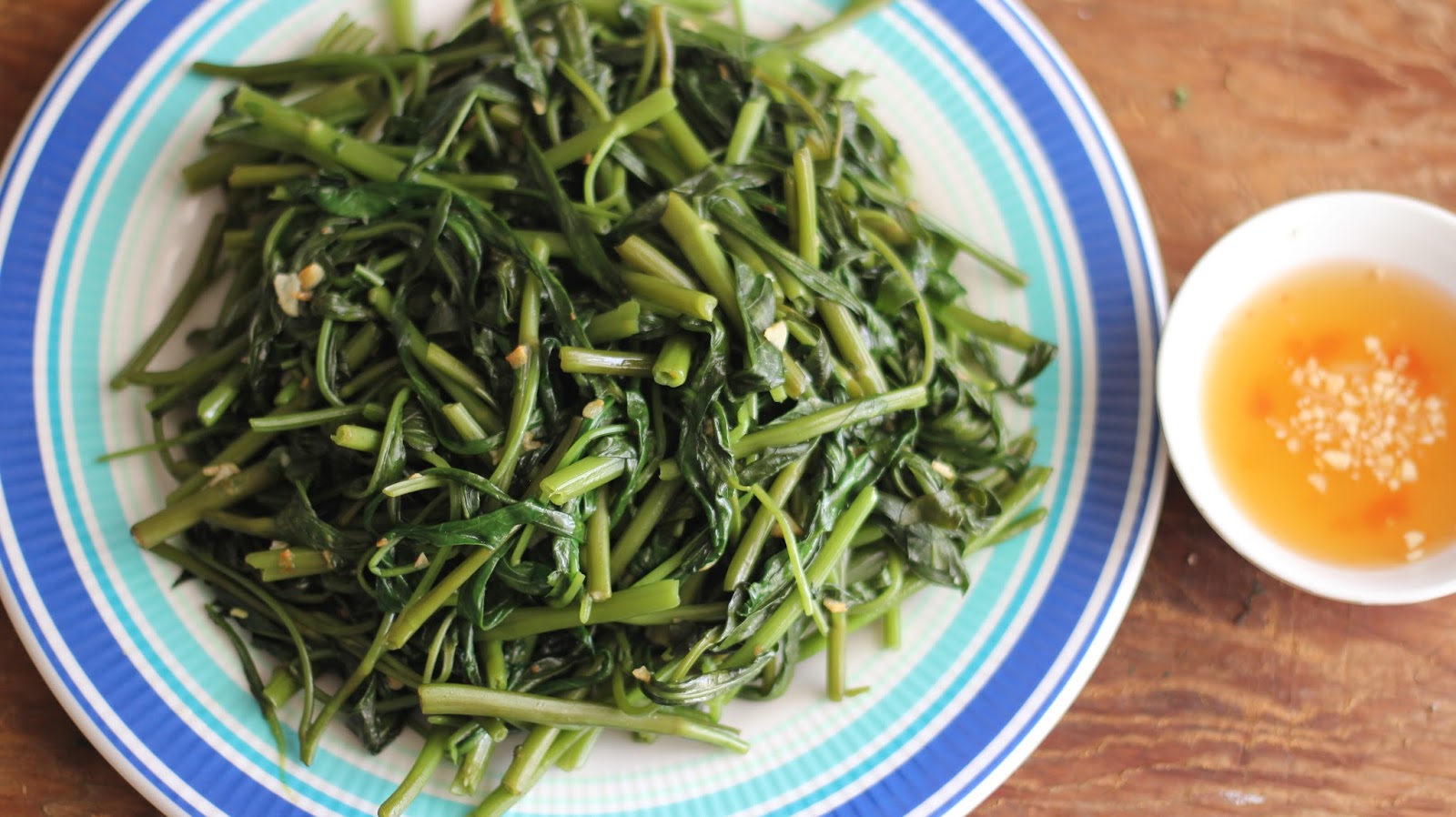 Boriville Water Spinach Stirfry with Garlic Recipe (Rau Muong Xao Toi)