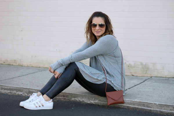 how to wear athleisure, mom style, north carolina blogger, happiness boutique