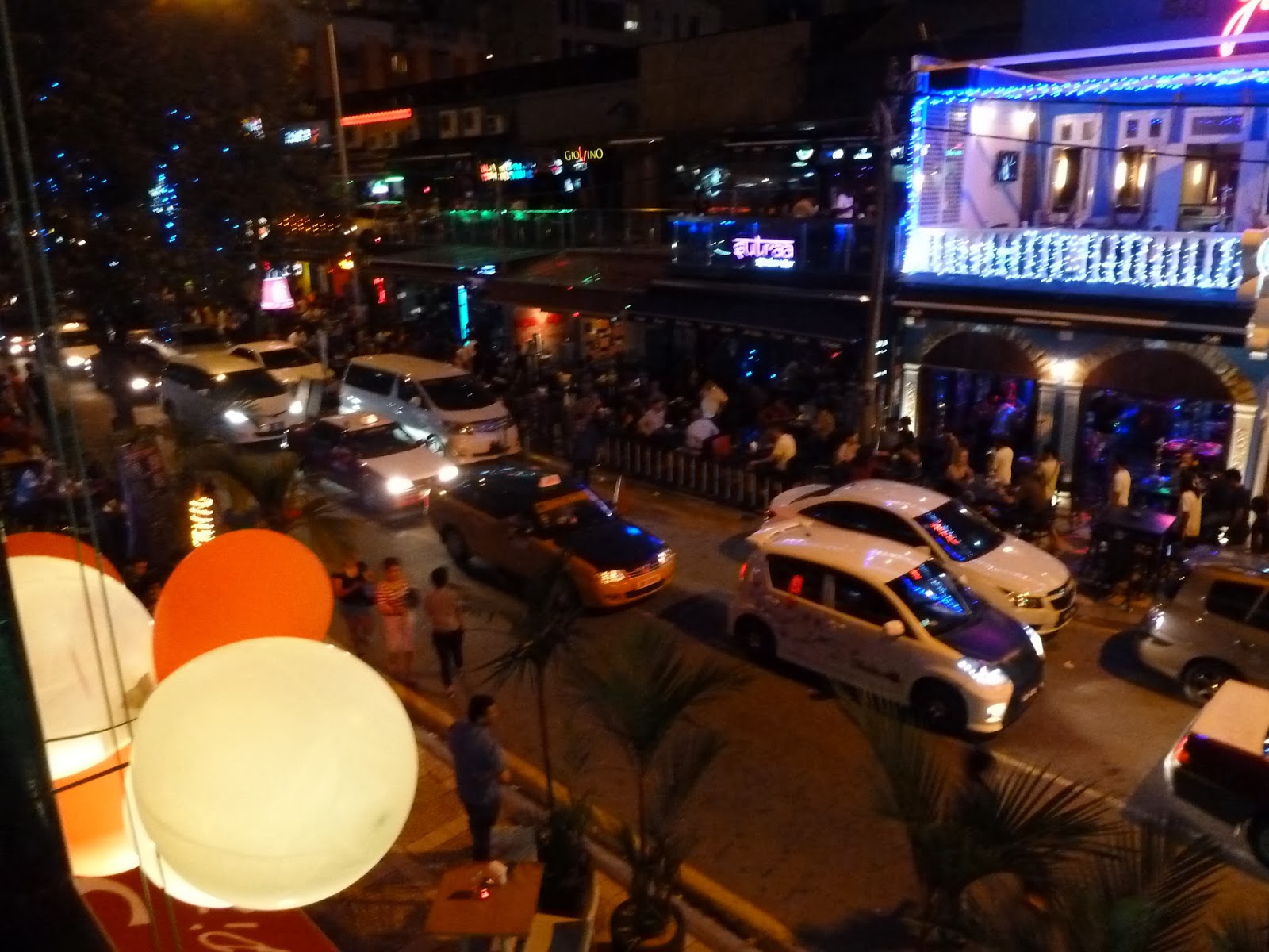 Kee Hua Chee Live! PART 2; OPENING OF MANGO'S TROPICAL CAFE AT CHANGKAT KL