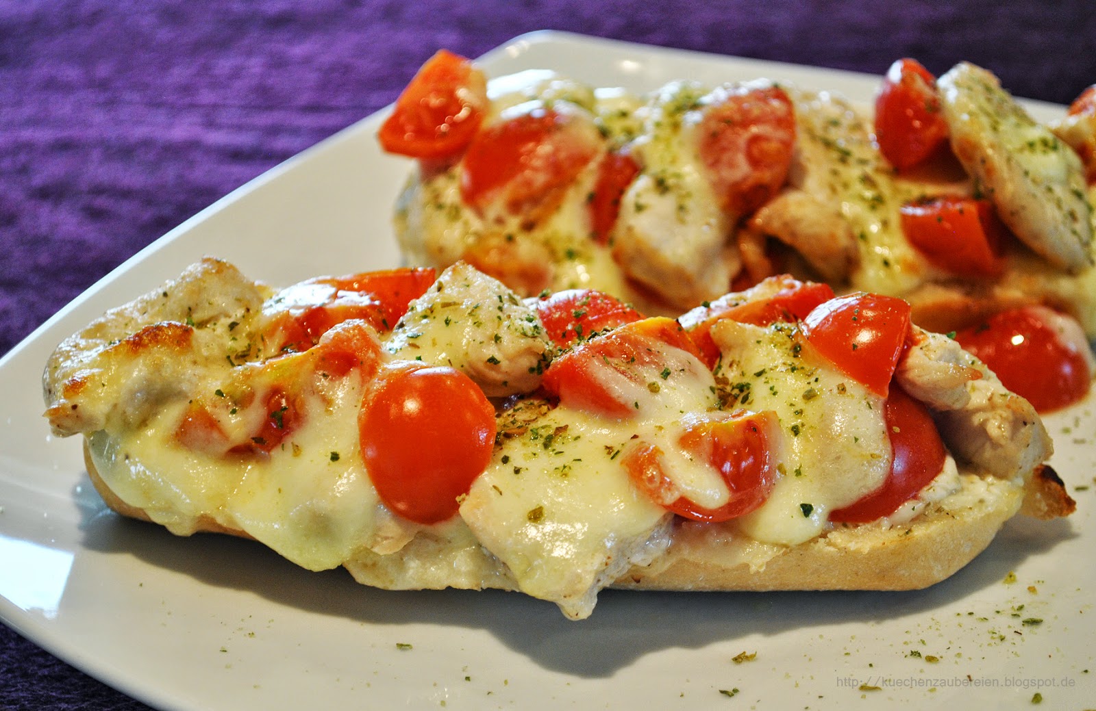 Baguettebrötchen à la Caprese mit Hähnchenstreifen | Küchenzaubereien ...