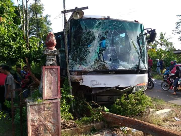 Portal Temanggung Bersenyum Kecelakaan Di Bejen Tewaskan Pengendara Sepeda Motor