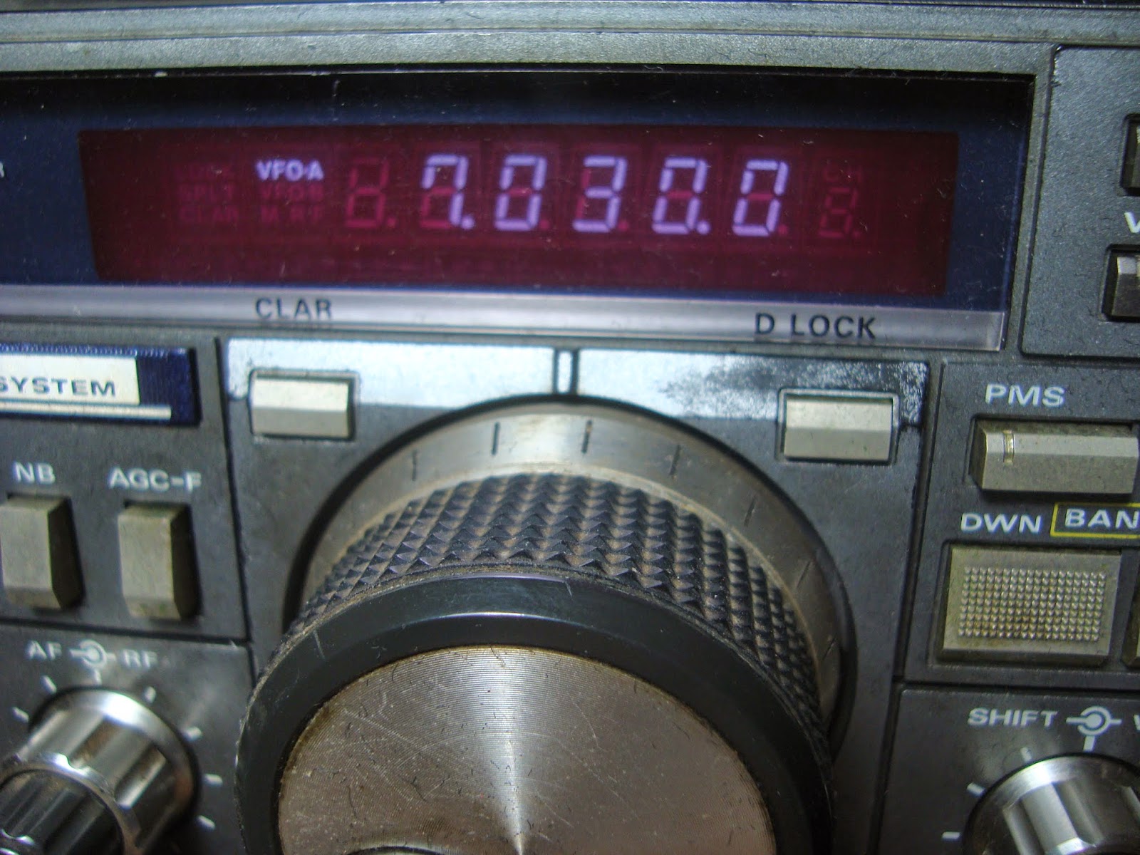 RADIO SELLER: Yaesu FT 757 GX and FC 757 AT ( SOLD )